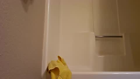 Snapshot of dipstik11 chatting on October 4, 6:11 am DIPSTIK online show from October 4, 6:11 am