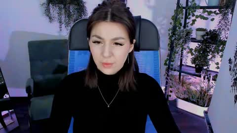 Di online show from April 7, 7:03 pm