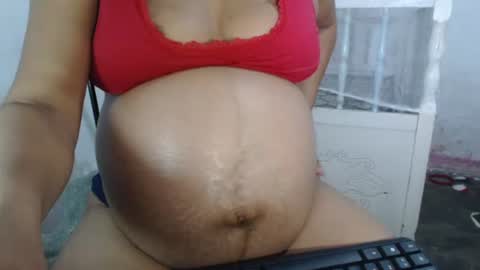 Snapshot of dirtiplay chatting on December 11, 2:30 am dirtiplay online show from December 11, 2:30 am