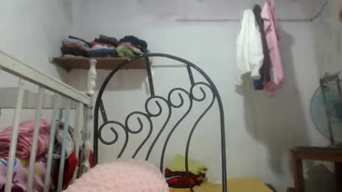 Snapshot of dirtiplay chatting on December 27, 11:42 pm dirtiplay online show from December 27, 11:42 pm