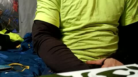 Snapshot of dirtmcgirt82 chatting on December 19, 10:42 pm dirtmcgirt82 online show from December 19, 10:42 pm