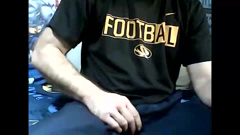 Snapshot of dirtmcgirt82 chatting on January 4, 4:00 pm dirtmcgirt82 online show from January 4, 4:00 pm