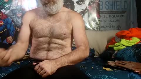 Snapshot of dirtmcgirt82 chatting on January 7, 6:35 pm dirtmcgirt82 online show from January 7, 6:35 pm
