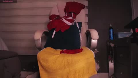 Snapshot of dirty_27cms chatting on December 13, 7:53 pm dirty_27cms online show from December 13, 7:53 pm