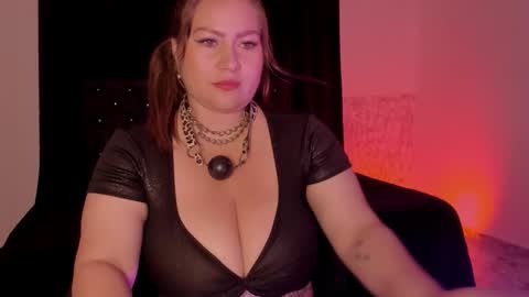 Snapshot of dirty_foxy69 chatting on December 2, 5:57 am Violet online show from December 2, 5:57 am