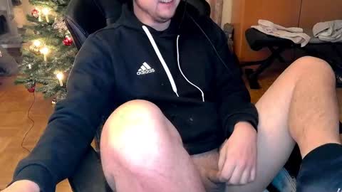 Snapshot of dirty_fun_boy chatting on December 12, 1:49 pm dirty_fun_boy online show from December 12, 1:49 pm