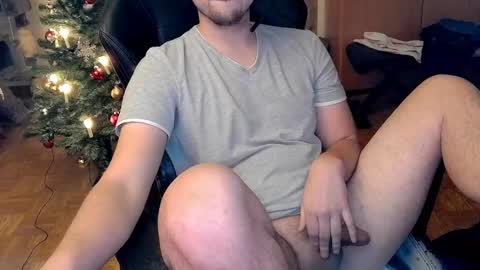 Snapshot of dirty_fun_boy chatting on December 15, 3:20 pm dirty_fun_boy online show from December 15, 3:20 pm