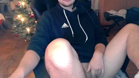 Snapshot of dirty_fun_boy chatting on December 22, 12:05 pm dirty_fun_boy online show from December 22, 12:05 pm