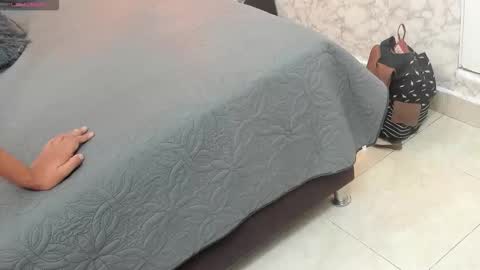 Snapshot of dirty_miia chatting on October 21, 11:33 am MIA online show from October 21, 11:33 am