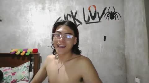 dirty model online show from March 1, 3:52 am