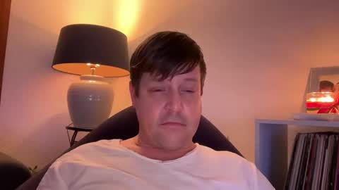 Snapshot of dirtybastard81 chatting on December 27, 11:10 pm Jan online show from December 27, 11:10 pm