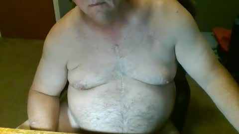 Snapshot of dirtydave52 chatting on September 30, 10:15 pm dirtydave52 online show from September 30, 10:15 pm