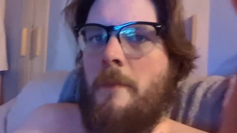 Snapshot of dirtydogsday chatting on December 15, 4:26 pm Dirtydog online show from December 15, 4:26 pm