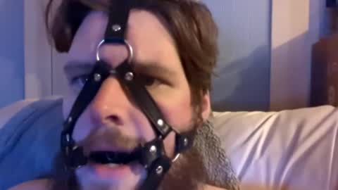 Snapshot of dirtydogsday chatting on October 23, 11:03 pm Dirtydog online show from October 23, 11:03 pm