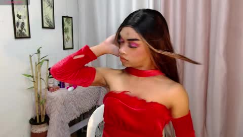 Snapshot of dirtyfag_faulkersons chatting on December 17, 9:37 am Ivana Yanna and Elisha online show from December 17, 9:37 am