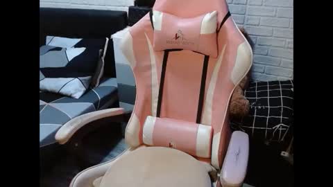 LEXA online show from December 2, 9:39 pm