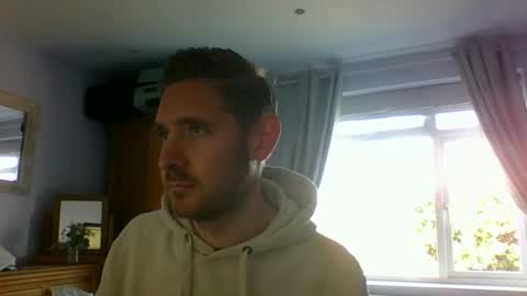 Snapshot of dirtylondon729 chatting on September 22, 10:28 am Exhibitionist Ben online show from September 22, 10:28 am