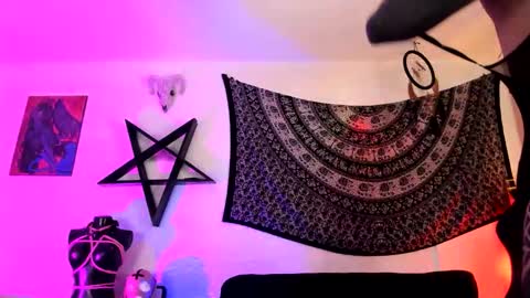 ONIX  online show from March 6, 11:23 pm