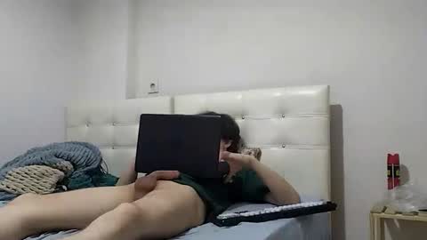 dirtywhiteguy376695 online show from October 15, 12:11 am