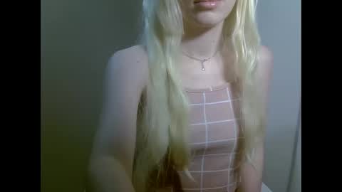 DitaMilton online show from December 5, 2:14 pm