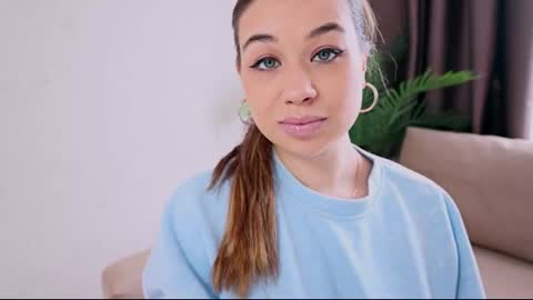 Tia online show from February 22, 10:40 am