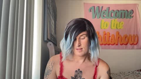 divinathedivine online show from October 8, 8:39 pm