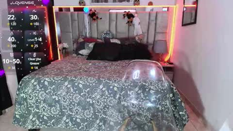 divinepearl online show from November 4, 8:19 pm