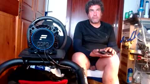 Snapshot of divitimido chatting on November 22, 3:27 am divitimido online show from November 22, 3:27 am