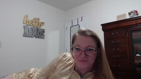 Snapshot of dixie_comanche chatting on January 16, 3:23 am dixie_comanche online show from January 16, 3:23 am