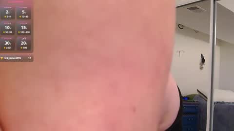 Snapshot of dixie_comanche chatting on October 3, 1:57 am dixie_comanche online show from October 3, 1:57 am