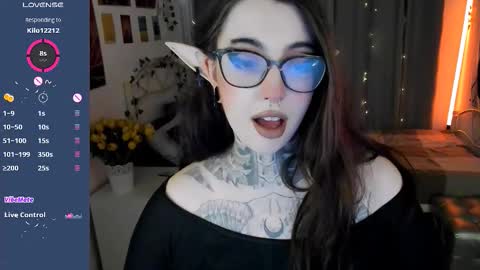 Snapshot of dixipixi_ chatting on September 28, 5:57 am dixipixi_ online show from September 28, 5:57 am