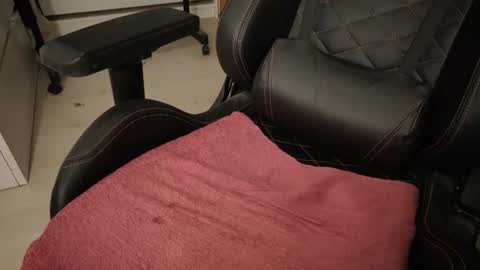 Snapshot of dixollo chatting on October 25, 10:23 am DickMaster online show from October 25, 10:23 am