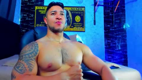 Snapshot of dixon_ray_ chatting on November 6, 1:06 am Dixon online show from November 6, 1:06 am