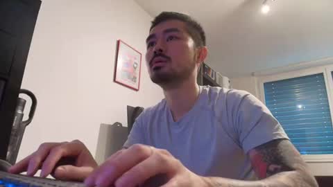 Snapshot of dixonhuang chatting on October 3, 9:17 am D online show from October 3, 9:17 am