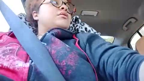 Snapshot of dizzinsweatyy chatting on November 3, 8:21 pm dizzinsweatyy online show from November 3, 8:21 pm