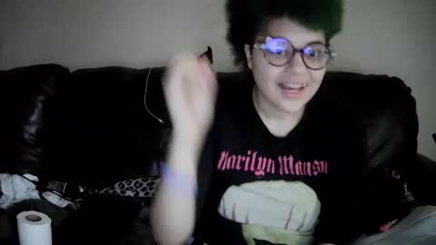 dizzinsweatyy online show from February 14, 6:37 pm