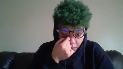 dizzinsweatyy online show from March 9, 4:55 pm