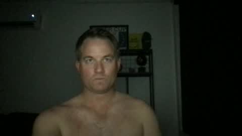 Snapshot of djswpyv chatting on October 1, 2:17 am TriflinYoBitch online show from October 1, 2:17 am