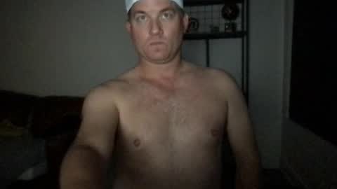 Snapshot of djswpyv chatting on October 4, 1:36 am TriflinYoBitch online show from October 4, 1:36 am