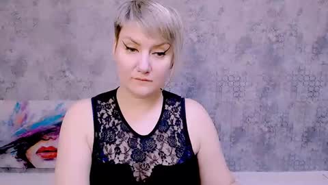 Snapshot of djullia chatting on February 8, 10:18 am djullia online show from February 8, 10:18 am