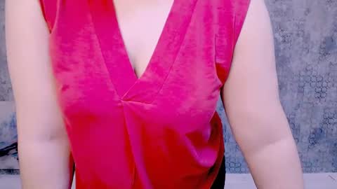 Snapshot of djullia chatting on February 10, 12:18 pm djullia online show from February 10, 12:18 pm