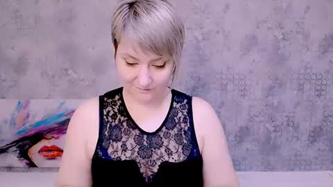 Snapshot of djullia chatting on February 21, 12:28 pm djullia online show from February 21, 12:28 pm