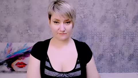 Snapshot of djullia chatting on February 22, 10:07 am djullia online show from February 22, 10:07 am