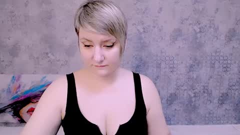 Snapshot of djullia chatting on March 10, 12:15 pm djullia online show from March 10, 12:15 pm