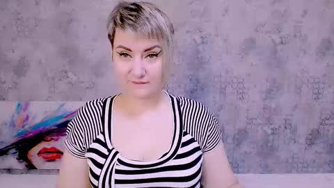 Snapshot of djullia chatting on October 9, 6:00 am djullia online show from October 9, 6:00 am