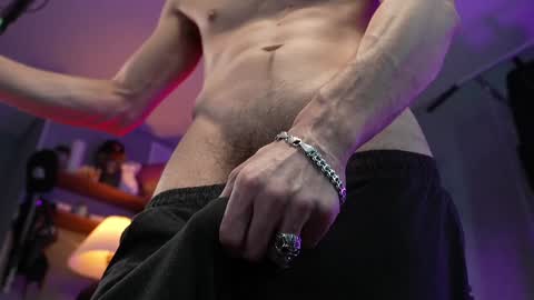 Silverhand online show from February 6, 8:07 am