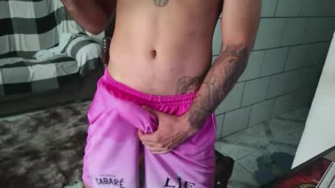 Snapshot of dmacedo96 chatting on May 1, 1:59 pm AmigodotadoZL online show from May 1, 1:59 pm