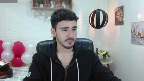 Snapshot of dmitrisanders1 chatting on February 22, 1:44 am Maybe in pvt online show from February 22, 1:44 am