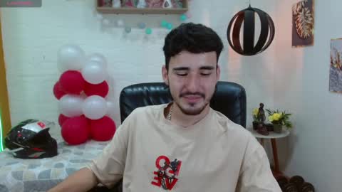 Snapshot of dmitrisanders1 chatting on February 26, 9:05 pm Maybe in pvt online show from February 26, 9:05 pm