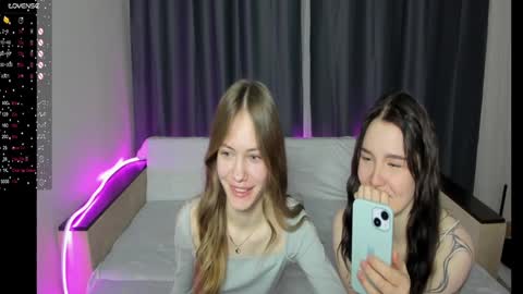 Snapshot of do_dick chatting on December 2, 10:01 pm Polly and Kiriko online show from December 2, 10:01 pm